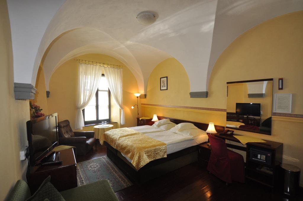 Garni -Hotel Barbakan Levoča Екстериор снимка