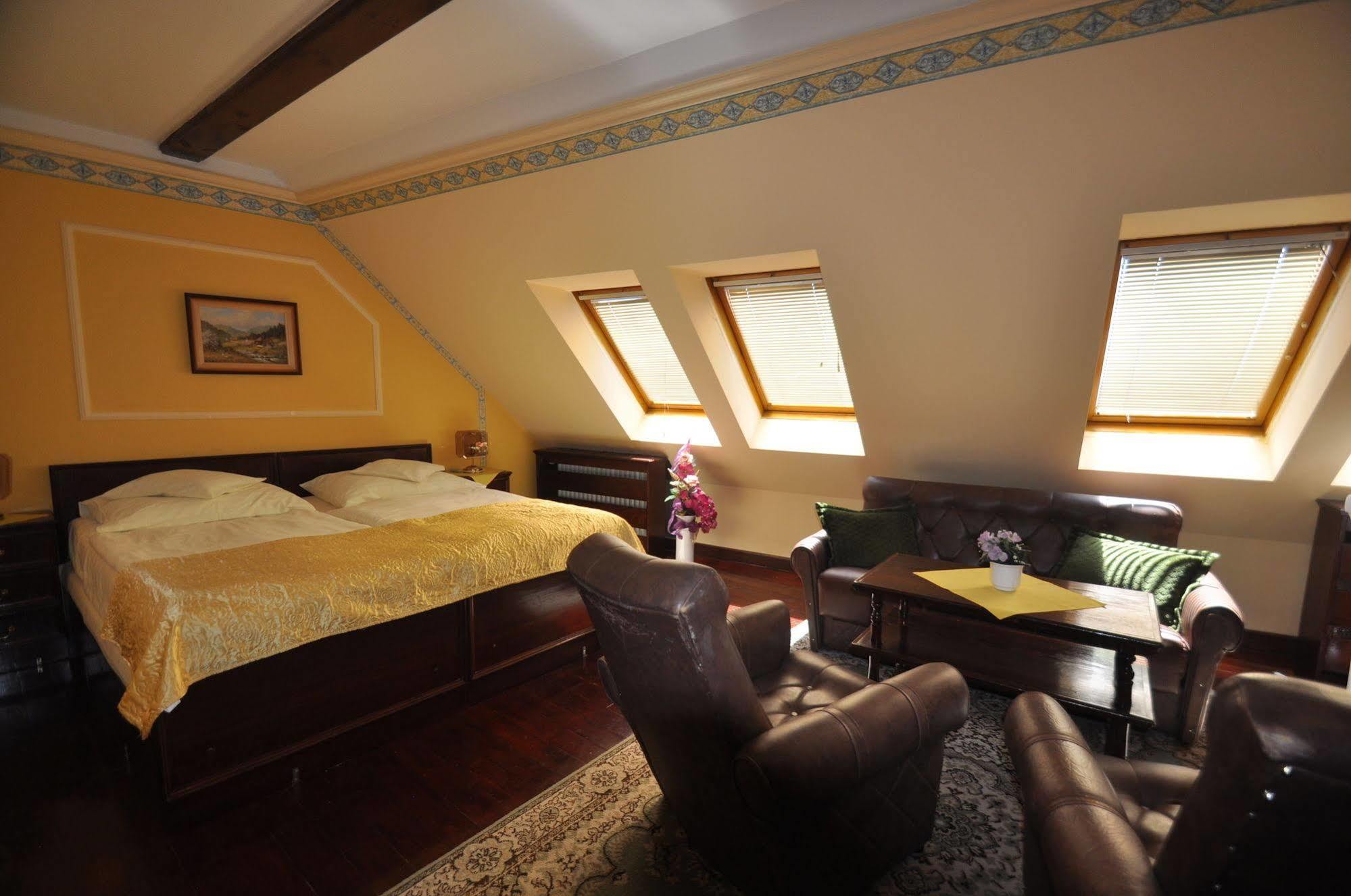 Garni -Hotel Barbakan Levoča Екстериор снимка