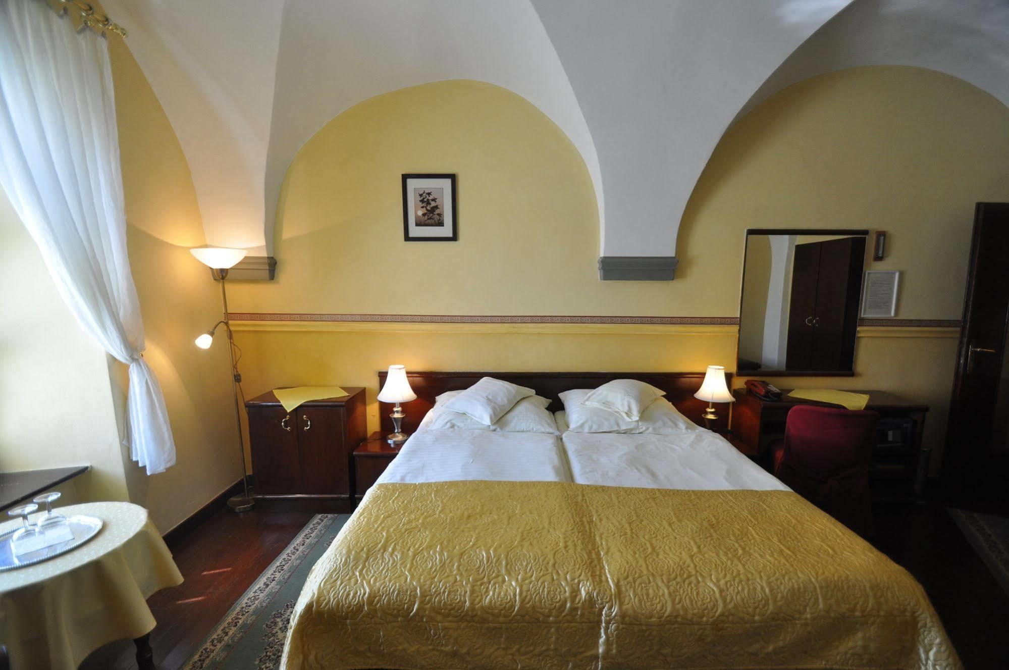 Garni -Hotel Barbakan Levoča Екстериор снимка
