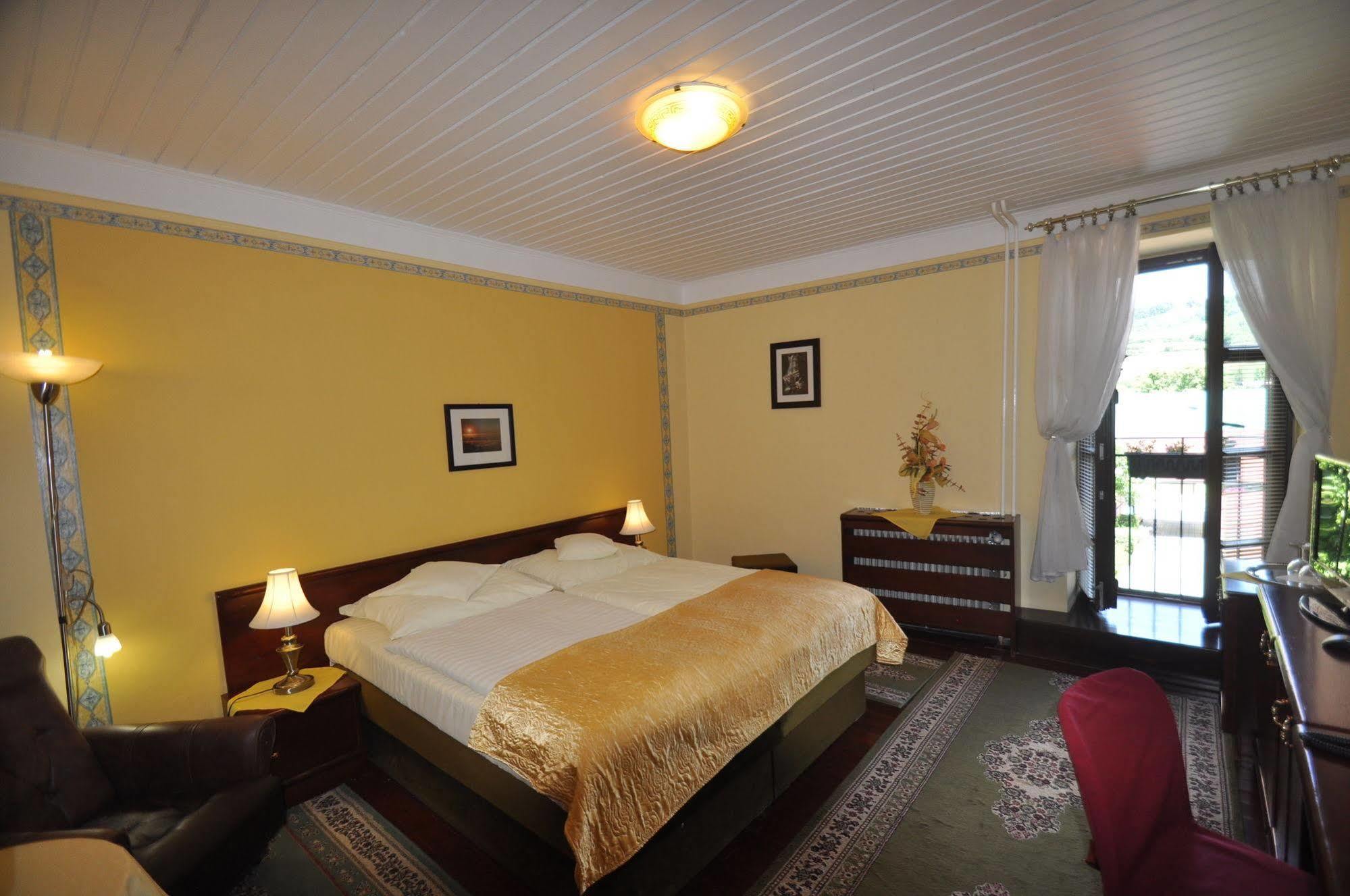 Garni -Hotel Barbakan Levoča Екстериор снимка